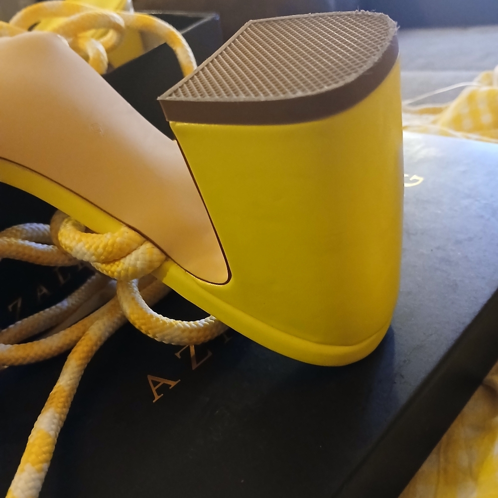 AKIRA sandals - Picture 6 of 10